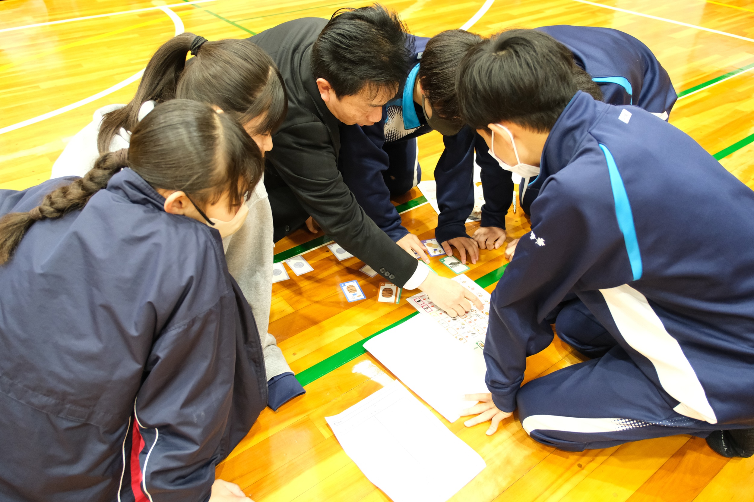 <? echo get_the_title(); ?>