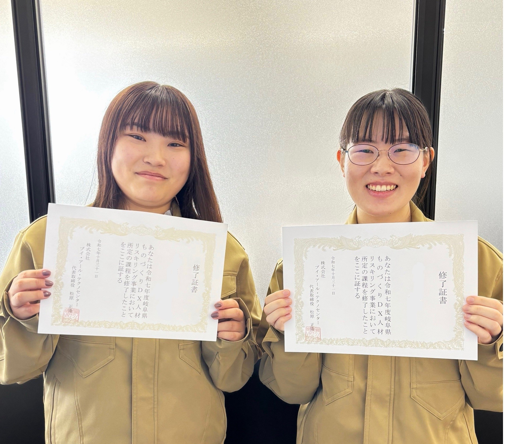 <? echo get_the_title(); ?>